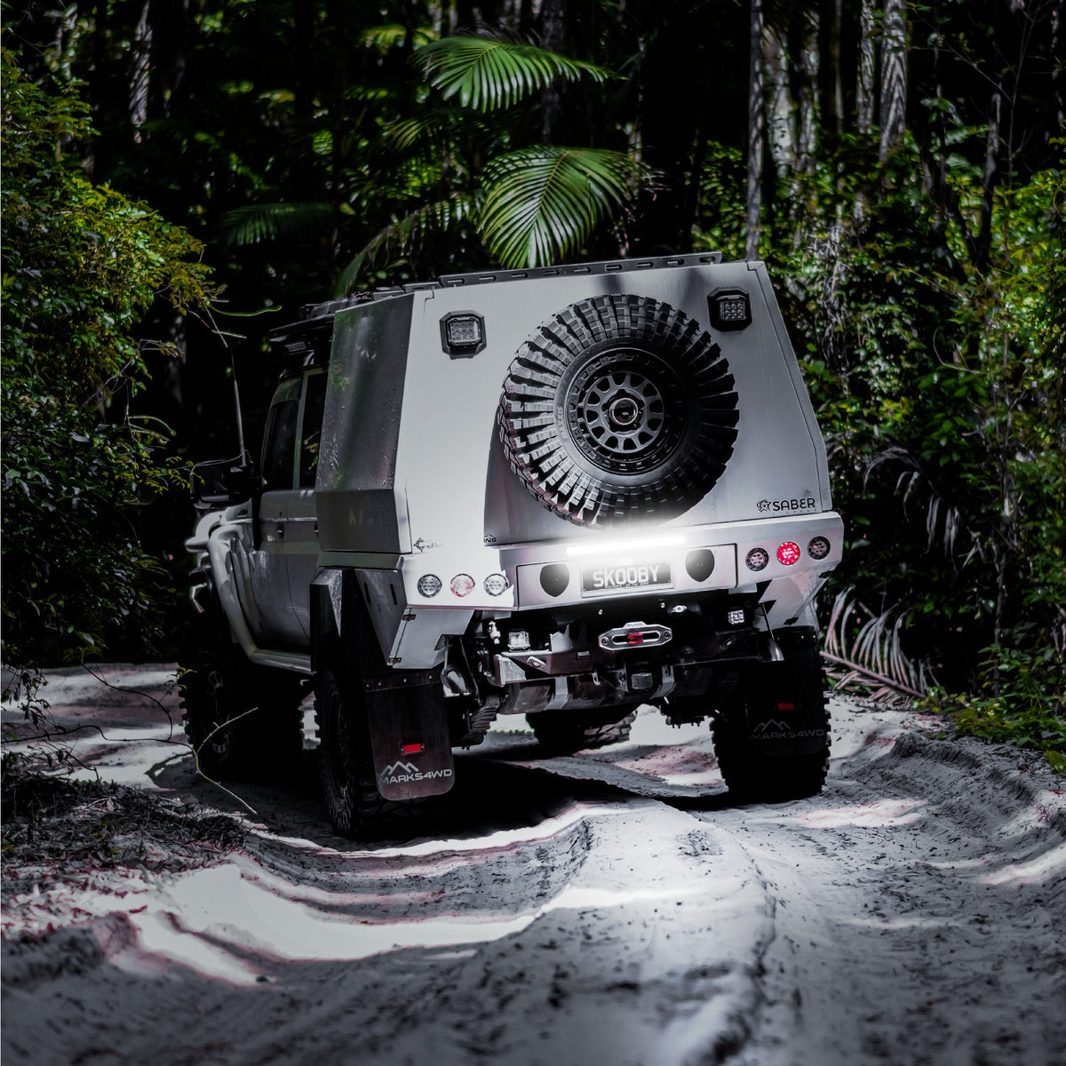 Saber Light Bar - 20 inch - Combo Beam - image 2