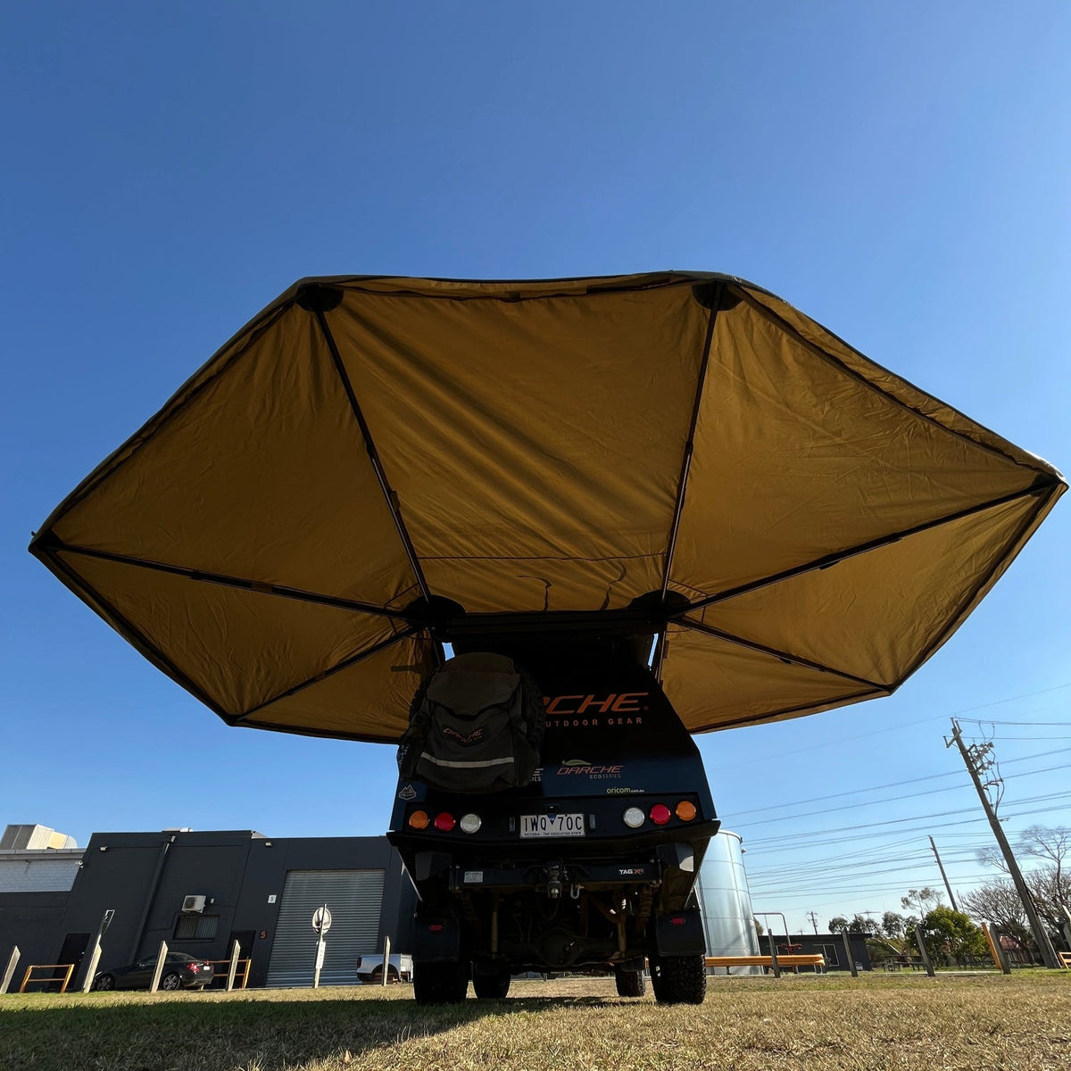 Freestanding 360 Awning