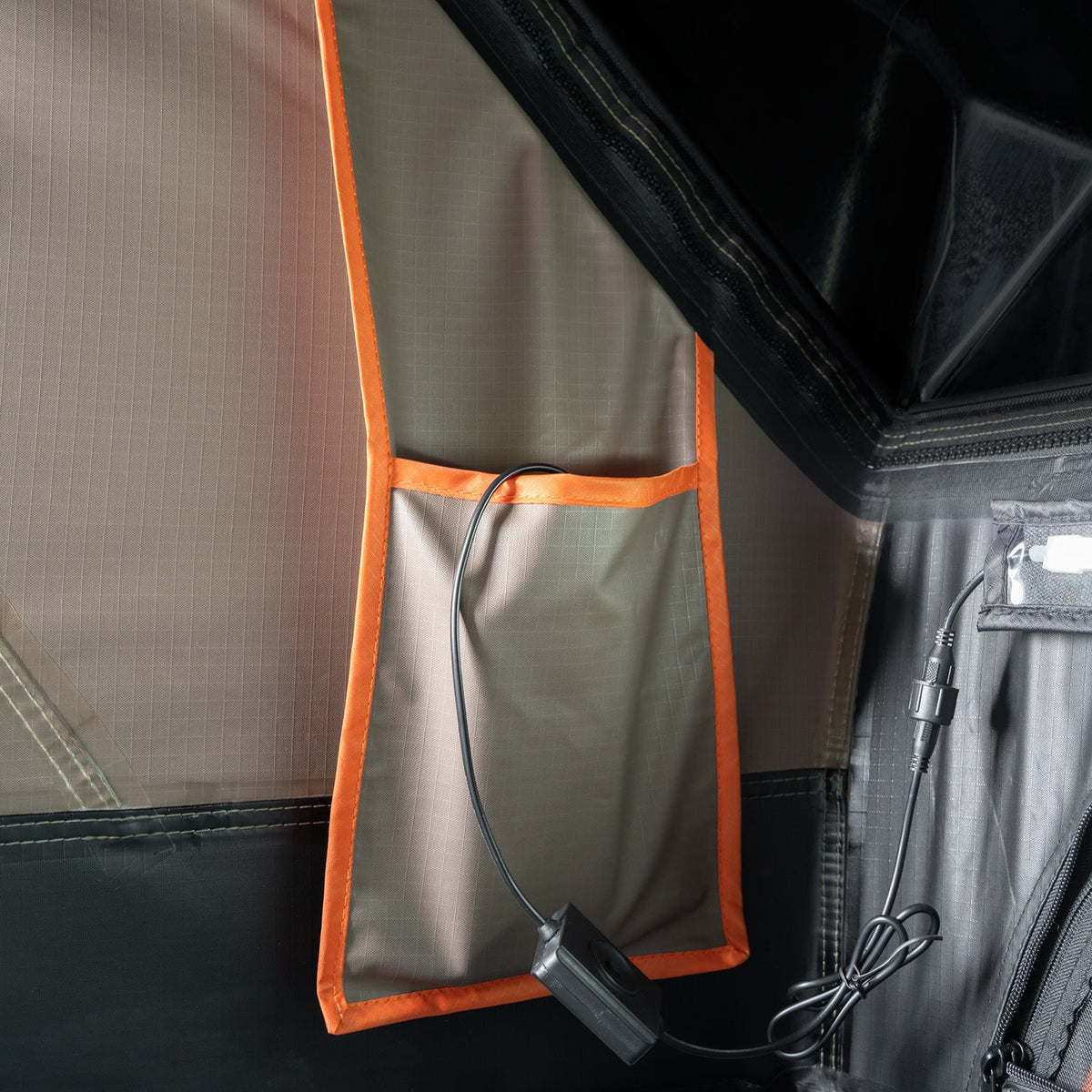Double Dee Hybrid Roof Tt