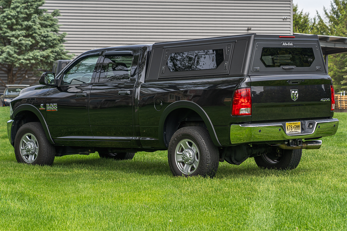 Alu-Cab Contour canopy fitted to a RAM 2500 or RAM 3500