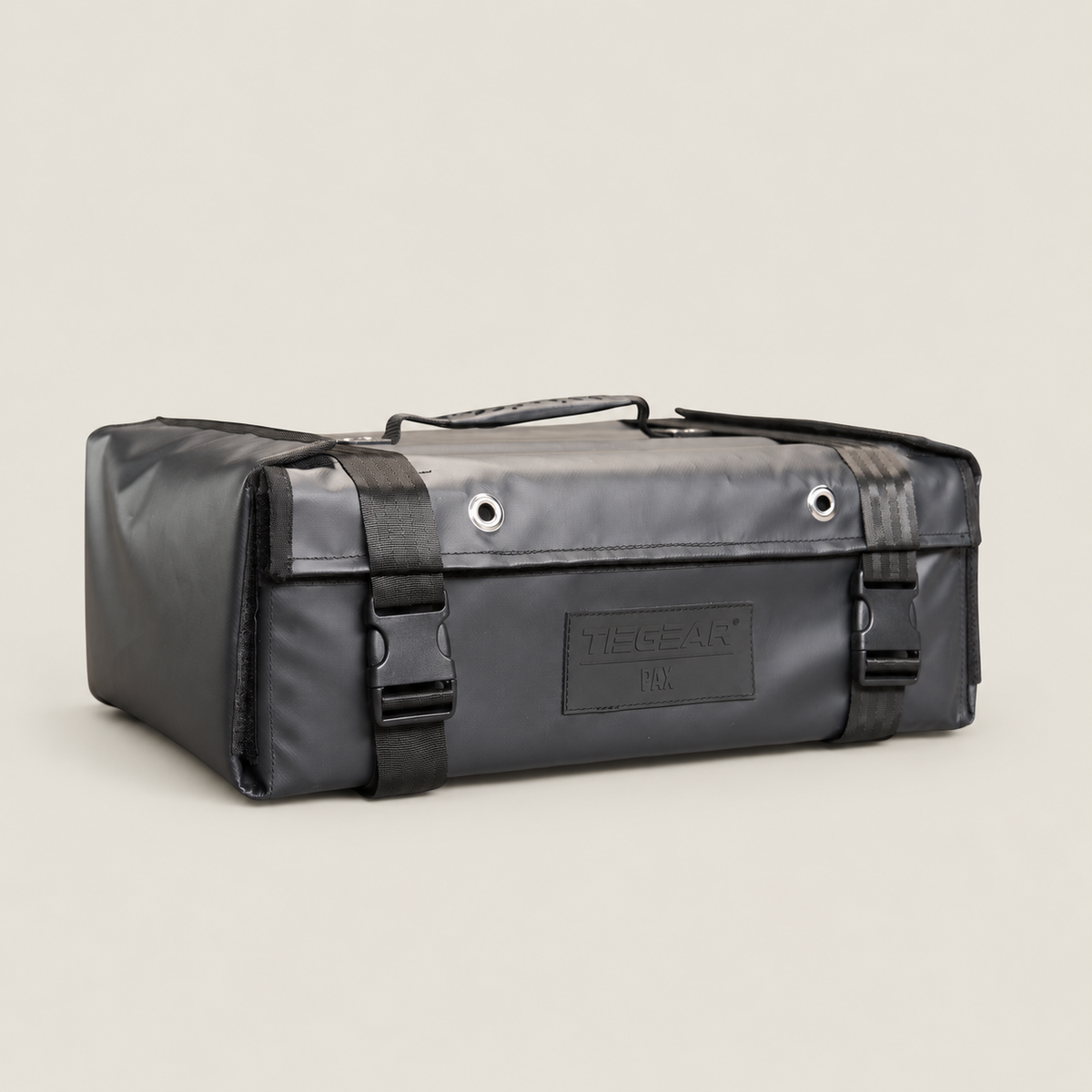 TIEGEAR CANTINA COMPACT on warm stone background